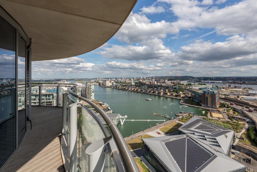 דירות לונדון Royal Docks Penthouse מראה חיצוני תמונה