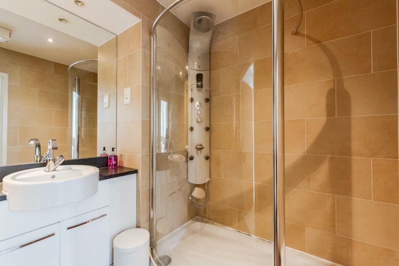 דירות לונדון Royal Docks Penthouse מראה חיצוני תמונה